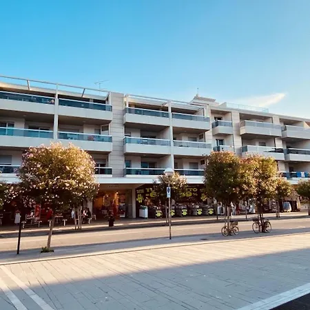 Apartment Coastal With Spacious Terrace Bibione