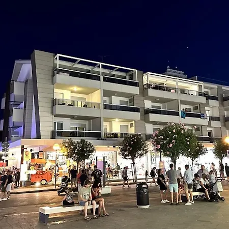公寓 Coastal With Spacious Terrace